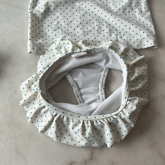 GAP Baby rashguard 2 Swimsuit StartingOut Bundle 12/18 months Floral Polka Print - Picture 7 of 8